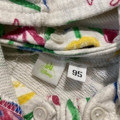 ミニーちゃんパーカー 90サイズの画像