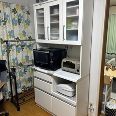 【あげます】食器棚　白色　2人から子供含む4人向け
