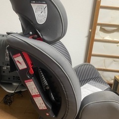 JOIE チャイルドシートの画像