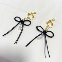 ハンドメイド 水引 叶結びのイヤリング