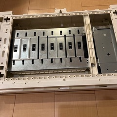 Panasonic住宅分電盤ふた付きの画像