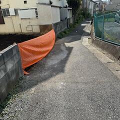 解体工事トラック中型運転手元の画像