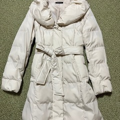 INGNIの白いコート