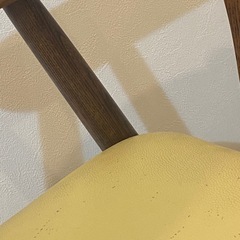 高級木製　ベビーキッズチェア　アーム付　クリーム本革シートの画像