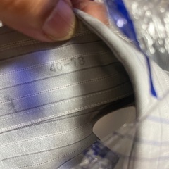 紳士服/シャツがいっぱい入ったバッグ（状態良好/中古）の画像