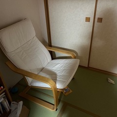 IKEAイスの画像