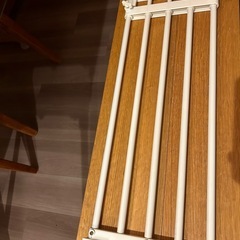 伸縮可能突っ張り棚