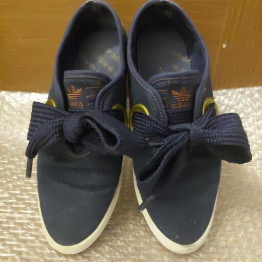22cm adidasﾘﾚｰｽﾛｰ