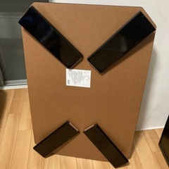 折りたたみ机の画像