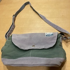 ショルダーバッグ