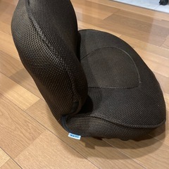 骨盤を整えるゆらゆら座椅子の画像