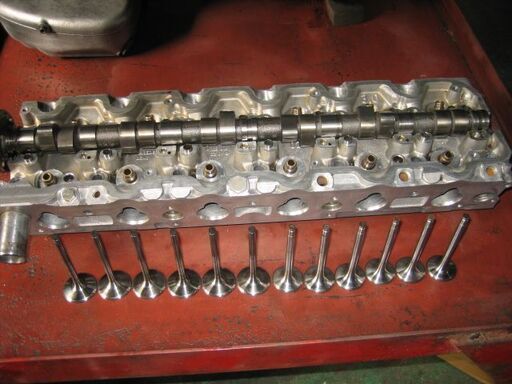 Ｍベンツ124-300Eリビルトシリンダーヘツト販売