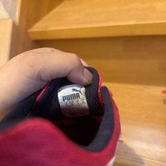 PUMA ランニングシューズの画像