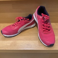 PUMA ランニングシューズ