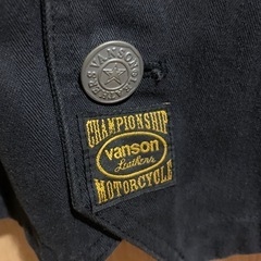 VANSON ベスト　Lの画像