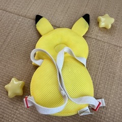 ピカチュウ転倒防止リュック　の画像