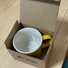 LOGOS ロゴス　未使用陶器マグカップ、小皿セットの画像
