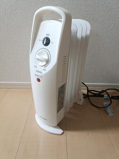 今年購入の美品アイリスオーヤマ　コンパクトオイルヒーター　500W