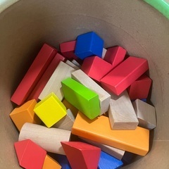 75ピース　積み木　ケース付の画像