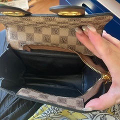 新品斜めかけバッグの画像