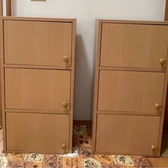 【お取引完了】★差し上げます★扉付き3段カラーボックス２個　美品の画像