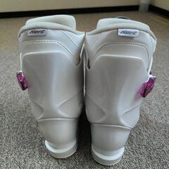 カービングスキー   3点セット  板140㌢  スキー靴23  ㌢ の画像