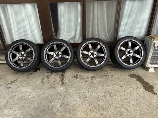 1度のみ使用 TE37SAGASL 18インチ 9j オフセット52 pcd100