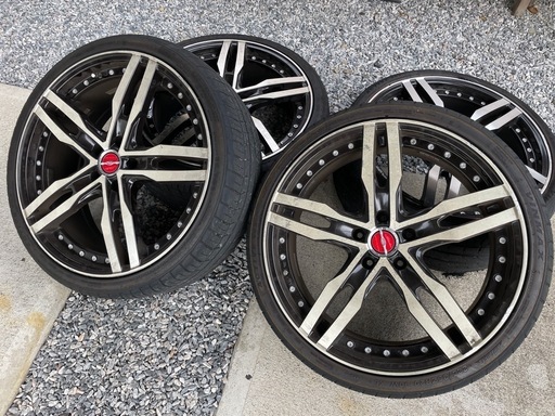 225/35r20 エルグランドe52 アルミホイール