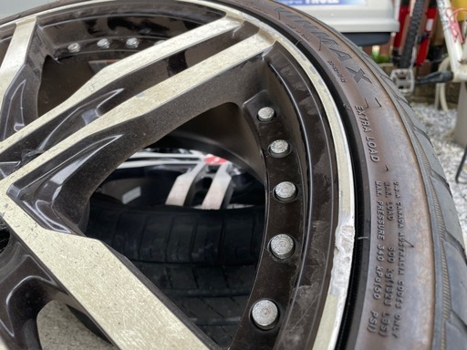 225/35r20 エルグランドe52 アルミホイール
