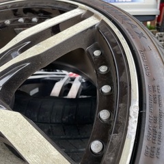 225/35r20 エルグランドe52 アルミホイール
の画像