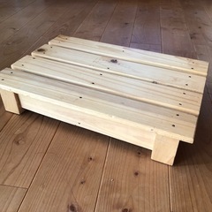 小さいすのこ