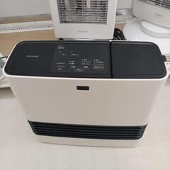 ★ジモティ割あり★大風量加湿セラミックファンヒーター　アイリスオ...