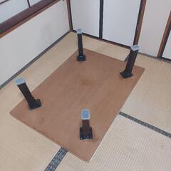 折り畳み式テーブルの画像