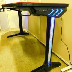 U-Power ゲーミングデスク & GTRacing GT890MF ゲーミングチェア デスク LED イヤホンフック ドリンクホルダー 電源タップ収納付き ハイバックチェア フットレスト スピーカー付きの画像