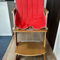 ゴイター　ハイチェア
の画像