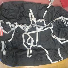 カールーフバッグラバーメイド 15 立方フィート 8 ストラップ ルーフトップ キャリア ジッパー アクセスの画像