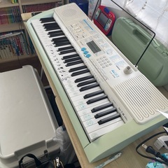 電子キーボード