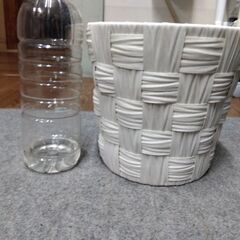 美品　バスケット　かご　花の画像