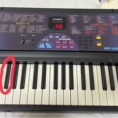 電子ピアノ　キーボードの画像