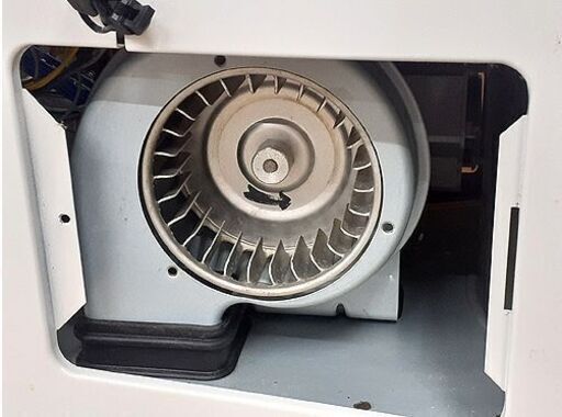 商談中　札幌【2020年製 トヨトミ 煙突ストーブ HR-650K】暖房出力6.45kW 木造～17畳 コンクリート27畳 煙突式輻射 煙突式ストーブ 暖房機器 TOYOTOMI 北20条店