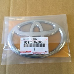 トヨタ   ハイエースボンネットエンブレム❗️