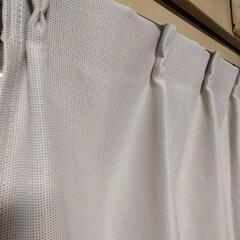 厚地カーテン２枚①　の画像