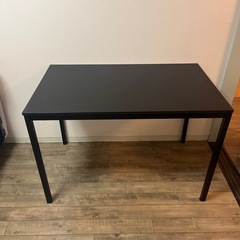 IKEA 机SANDSBERG サンドスベリ