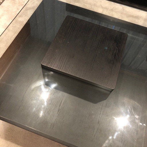 テーブル