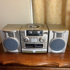 CDラジカセ　オーディオ