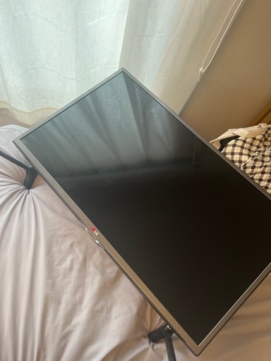 テレビ　32型
