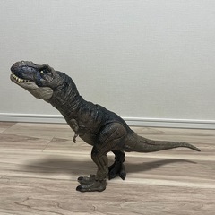 マテル　ジュラシックワールド　　スーパーかみつき！ほえるTレックス　　