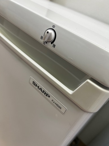 美原店　SHARP 冷凍庫　2018年製 FJ-HS9X-W 引き出し式　86L 耐熱トップ　電子レンジも置けます♪ 