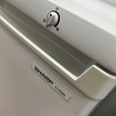 美原店　SHARP 冷凍庫　2018年製 FJ-HS9X-W 引き出し式　86L 耐熱トップ　電子レンジも置けます♪ の画像