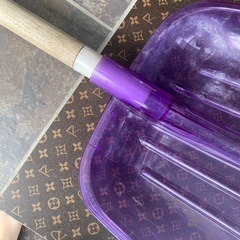 取引き中、受付終了。雪かきスコップ。難あり。の画像